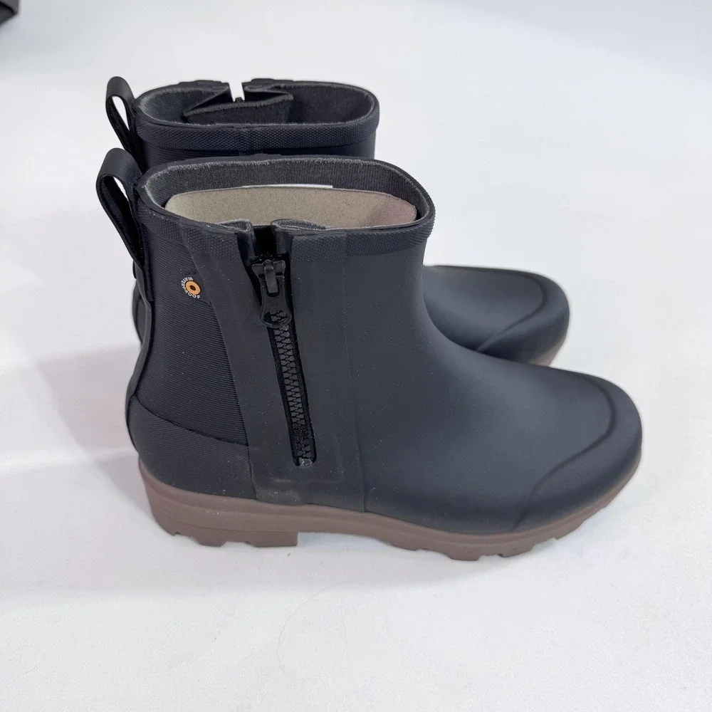 Bogs Holly Rain Zip Boots Womens Size 9 Black Ankle Waterproof Rubber Lug Sole